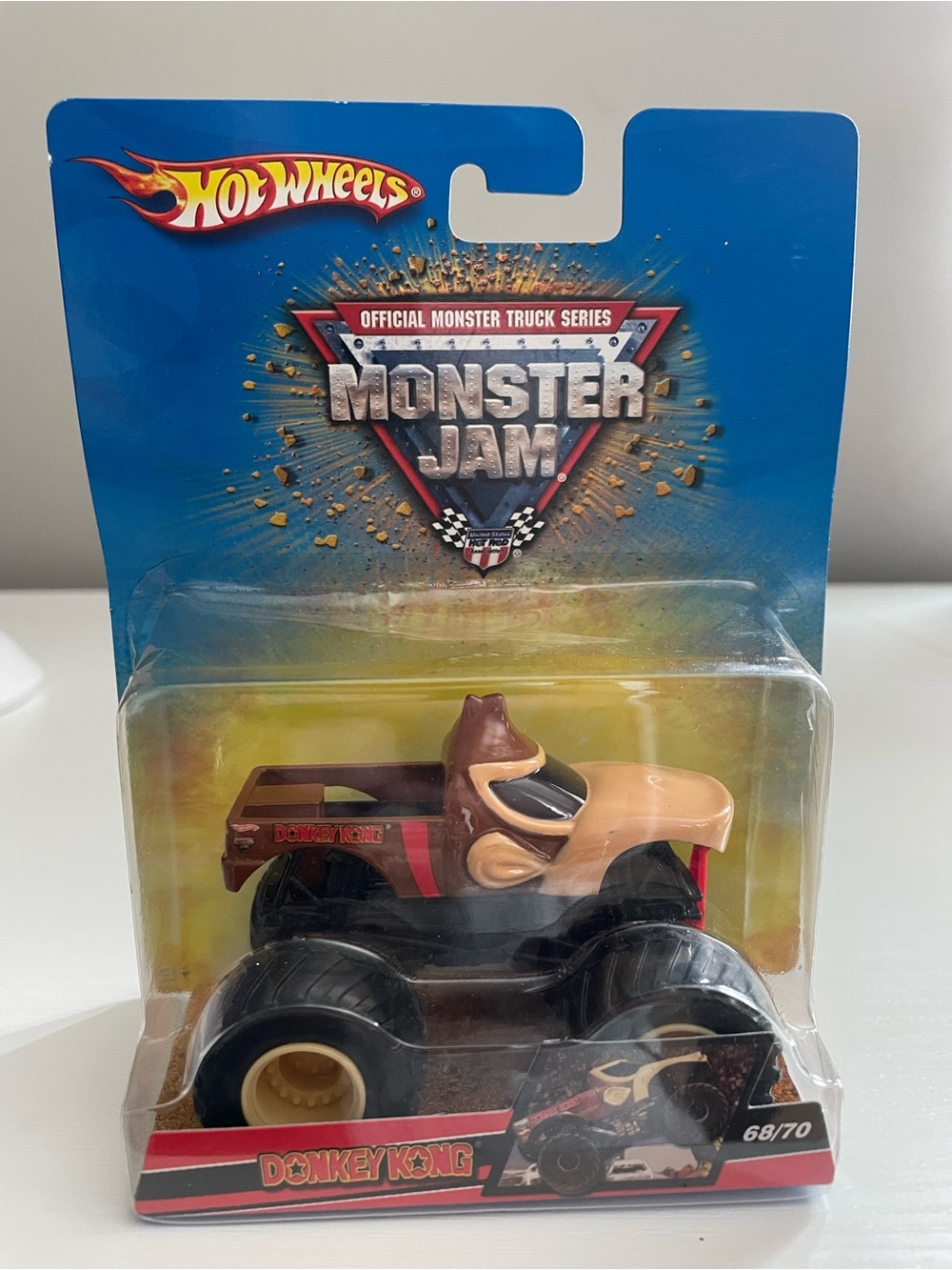 Hot wheels monster jam donkey Kong truck